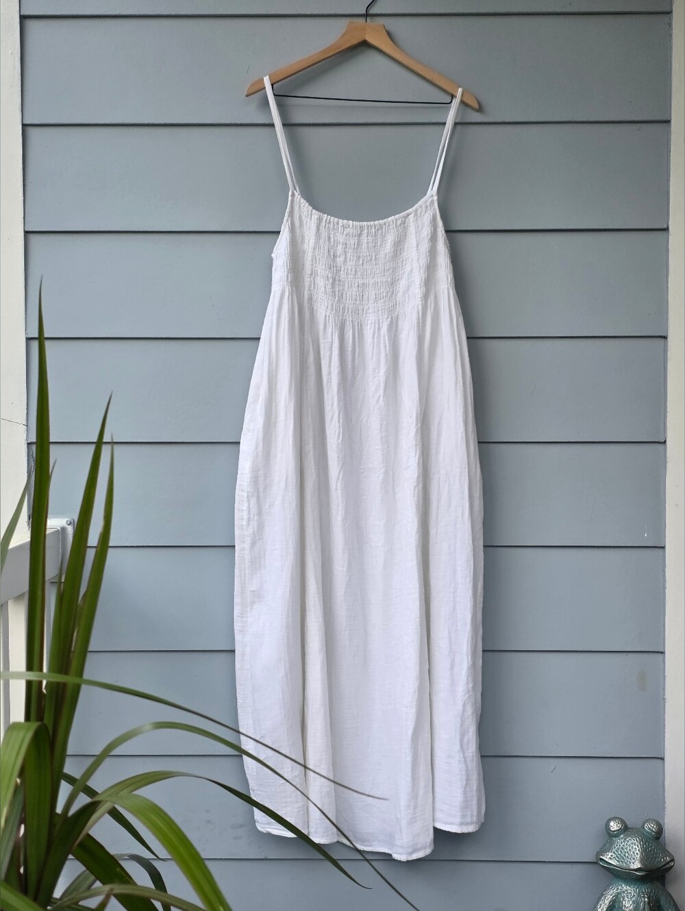 Arie White Cotton Smocked Bodice Maxi Dress - Women's Sz XL